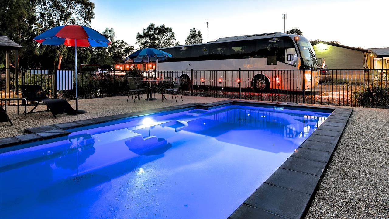 Castle Creek Motor Inn اوروا المظهر الخارجي الصورة